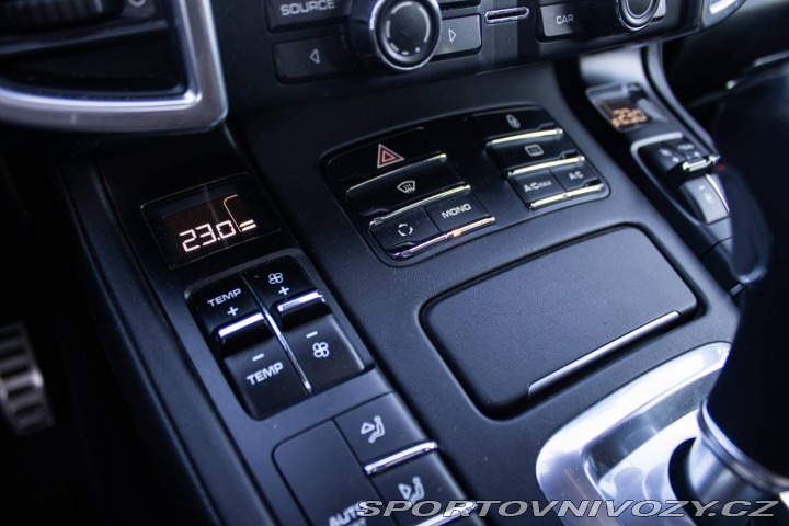 Porsche Cayenne S 4,2 V8 281 kW / MOŽNÝ 2013