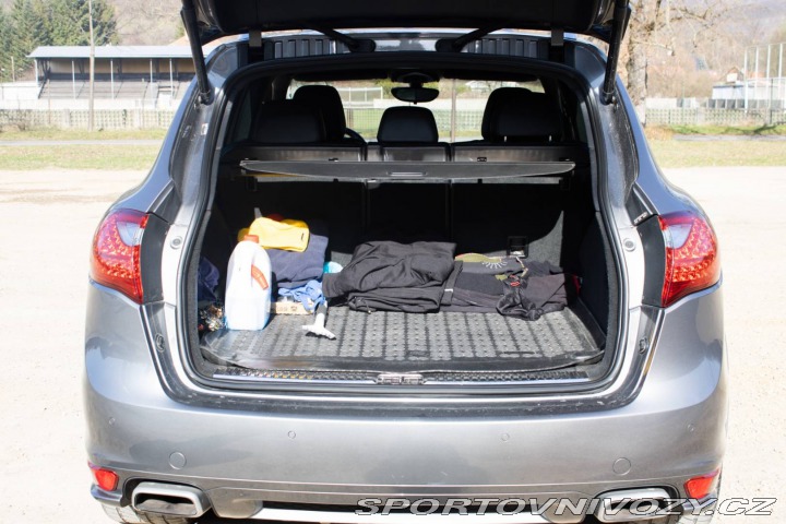 Porsche Cayenne S 4,2 V8 281 kW / MOŽNÝ 2013