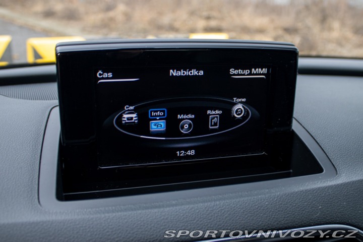 Audi RS Q3 2.5 TFSI 250 kW, S tron 2016