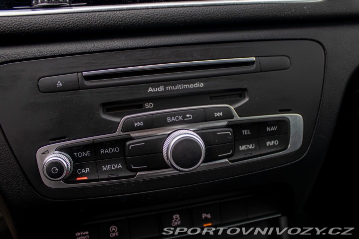 Audi RS Q3 2.5 TFSI 250 kW,  S tron 2016