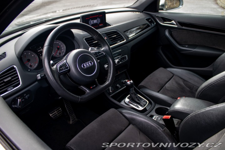 Audi RS Q3 2.5 TFSI 250 kW, S tron 2016