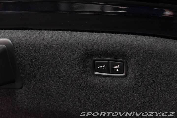 Porsche Taycan Turbo S 2020