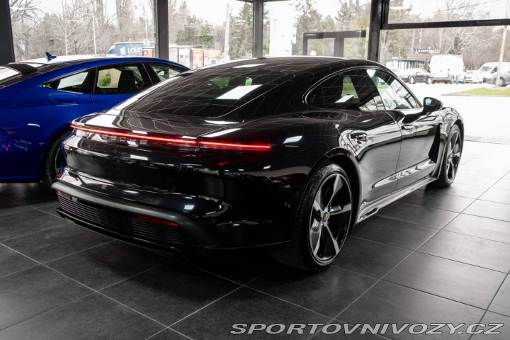 Porsche Taycan Turbo S 2020