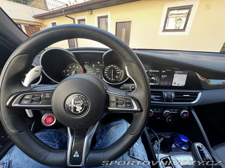 Alfa Romeo Giulia QV 2021