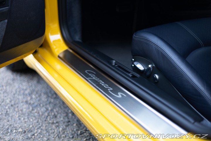 Porsche Cayman S 2009