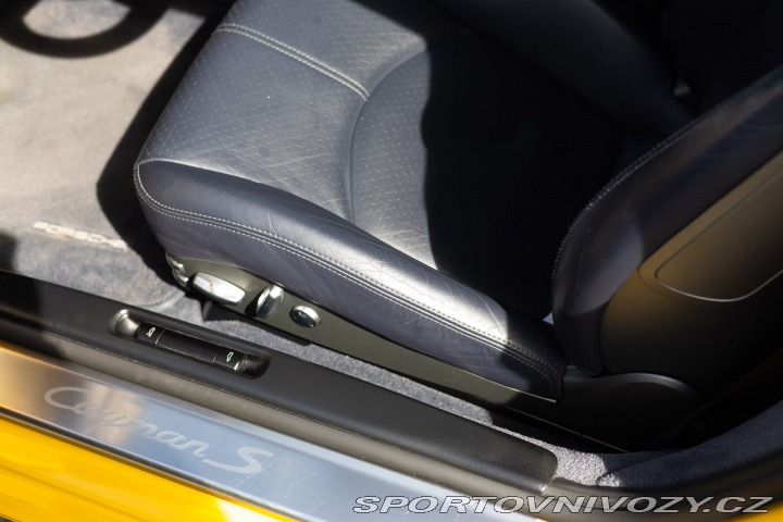 Porsche Cayman S 2009