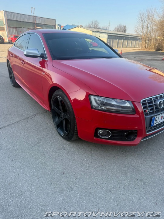 Audi S5  2011