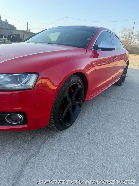 Audi S5  2011
