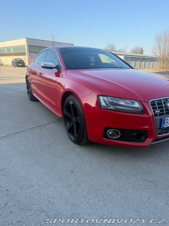 Audi S5  2011