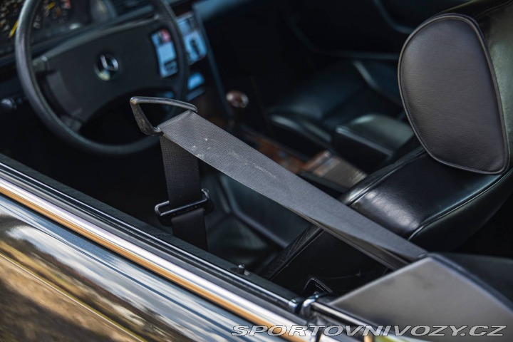 Mercedes-Benz C 300 CE-24 124 C 1996