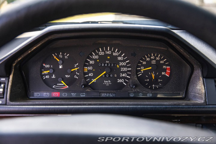 Mercedes-Benz C 300 CE-24 124 C 1996