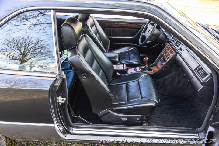 Mercedes-Benz C 300 CE-24 124 C 1996