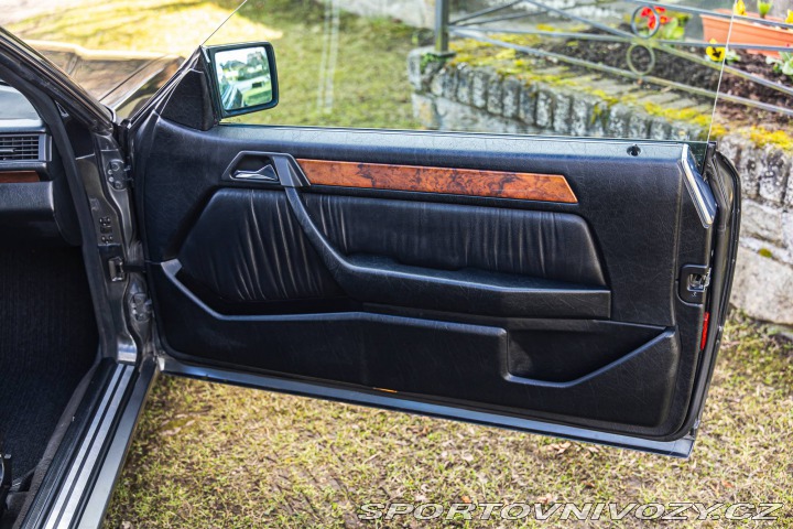 Mercedes-Benz C 300 CE-24 124 C 1996