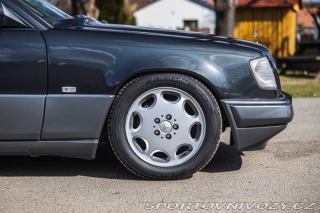 Mercedes-Benz C 300 CE-24 124 C 1996