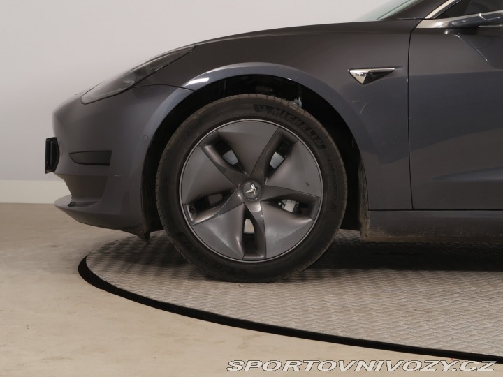 Tesla Model 3 Std Range Plus LFP 2020