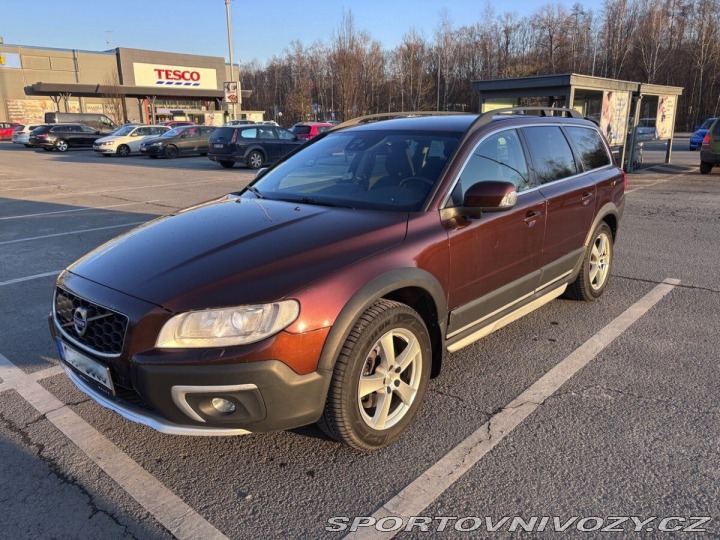 Volvo Ostatní modely XC70 2,4   AWD, td, 133 kw, 4x 1800