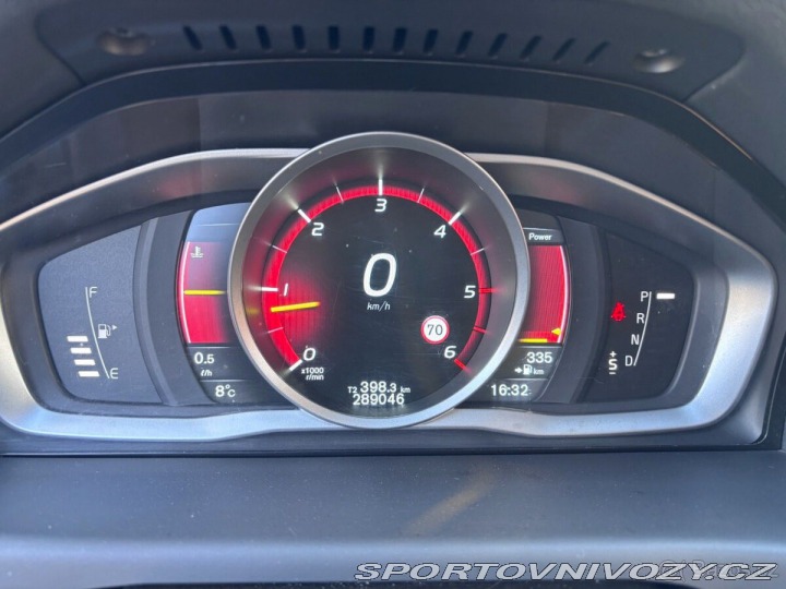 Volvo Ostatní modely XC70 2,4 AWD, td, 133 kw, 4x 1800