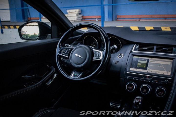 Jaguar E-Pace 2.0 I4 180k R-Dynamic AW 2020