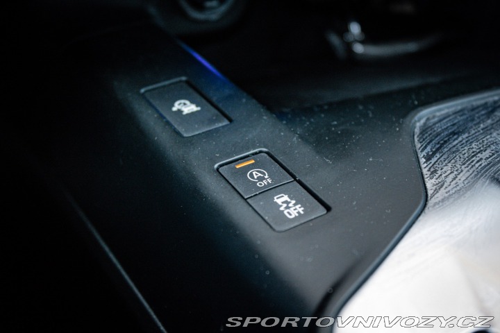 Jaguar E-Pace 2.0 I4 180k R-Dynamic AW 2020