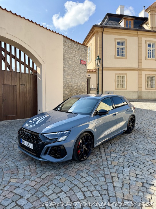 Audi RS3 2024