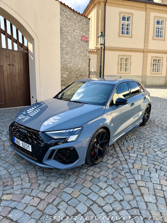 Audi RS3 2024