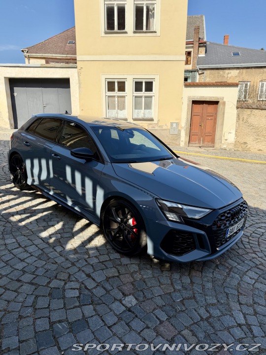 Audi RS3 2024