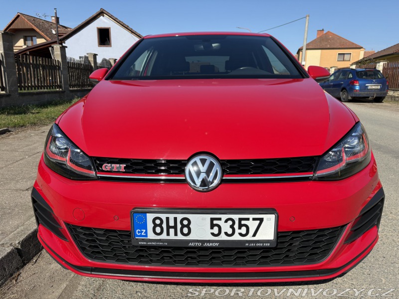 Volkswagen Golf GTi