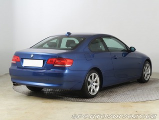 BMW 3 320 d 2010