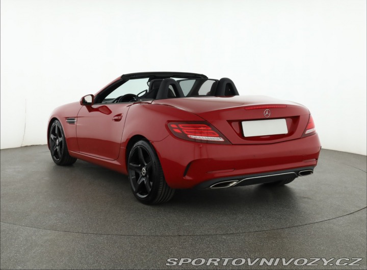 Mercedes-Benz SLC 200 2016