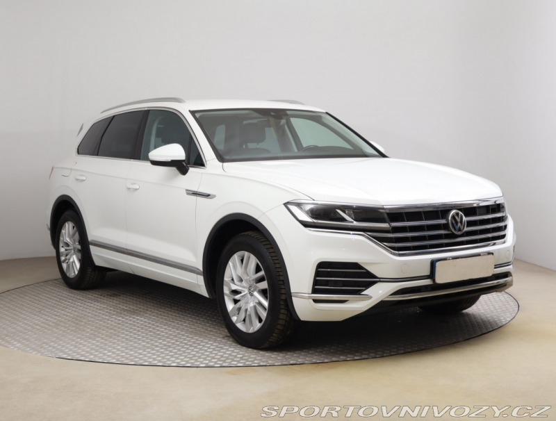 Volkswagen Ostatní modely Touareg Elegance 3.0 TDI