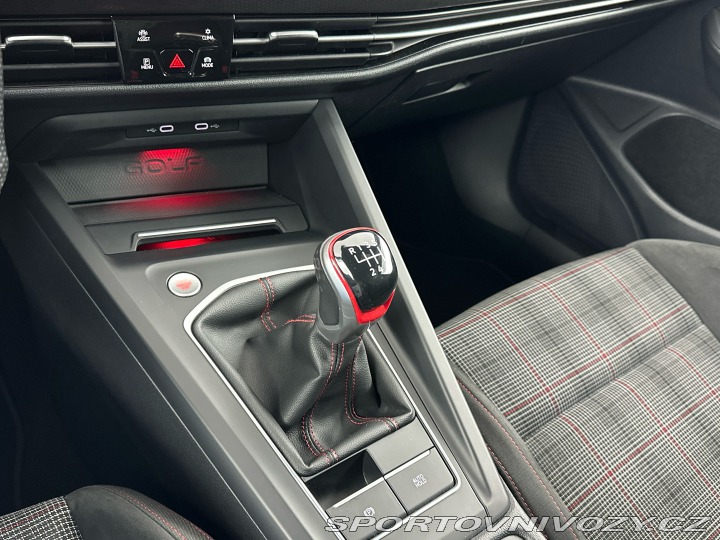 Volkswagen Golf GTI 2.0 TSI 180kW, manuál 2022