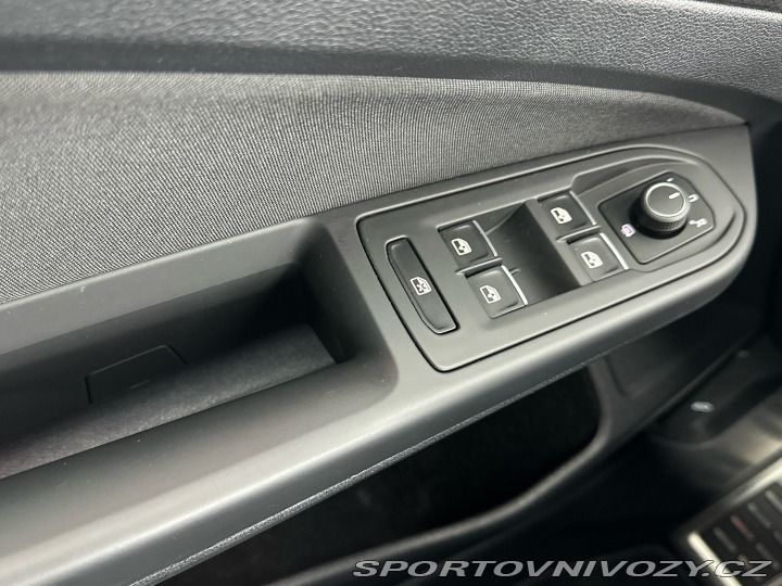 Volkswagen Golf GTI 2.0 TSI 180kW, manuál 2022