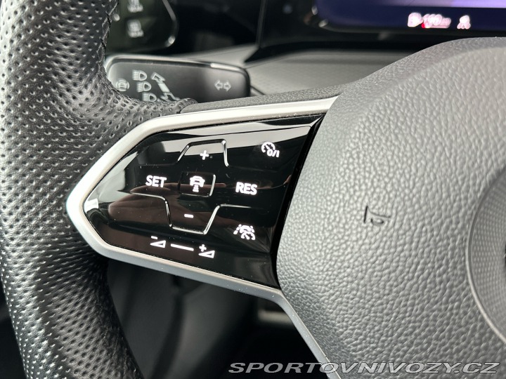 Volkswagen Golf GTI 2.0 TSI 180kW, manuál 2022