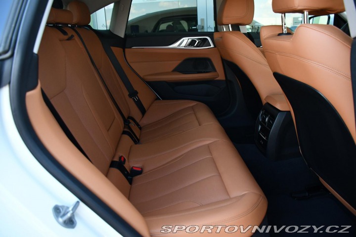 BMW i4 eDrive35 FACELIFT 3L-ZÁRU 2025