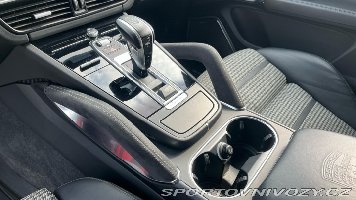 Porsche Cayenne Turbo 2019