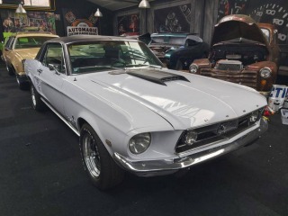 Ford Mustang 