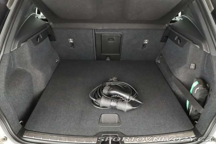 Volvo Ostatní modely XC40  T5 Recharge 2020