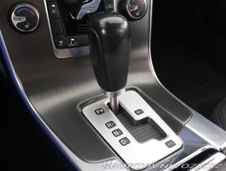 Volvo V60 D5 2.4 2012