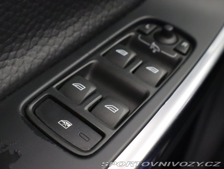 Volvo V60 D5 2.4 2012