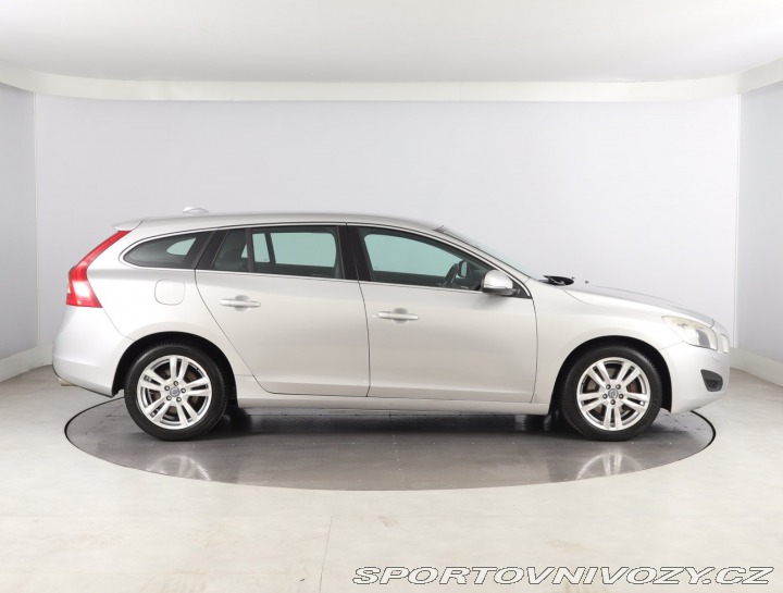 Volvo V60 D5 2.4 2012
