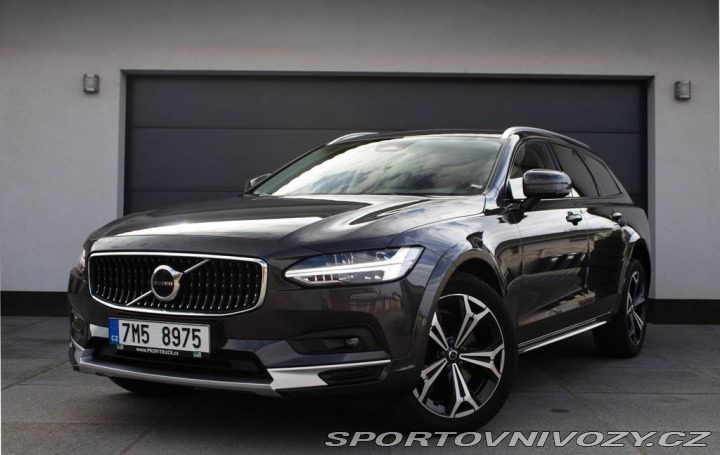 Volvo V90  2022