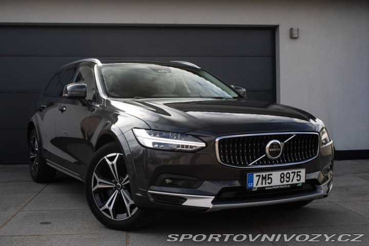 Volvo V90  2022