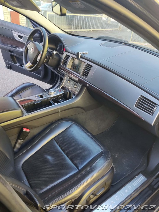 Jaguar XF Verze S  202 KW 2010