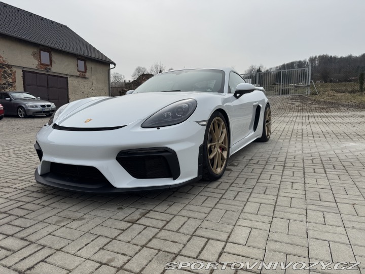 Porsche Cayman GT4 PDK CHRONO 2021