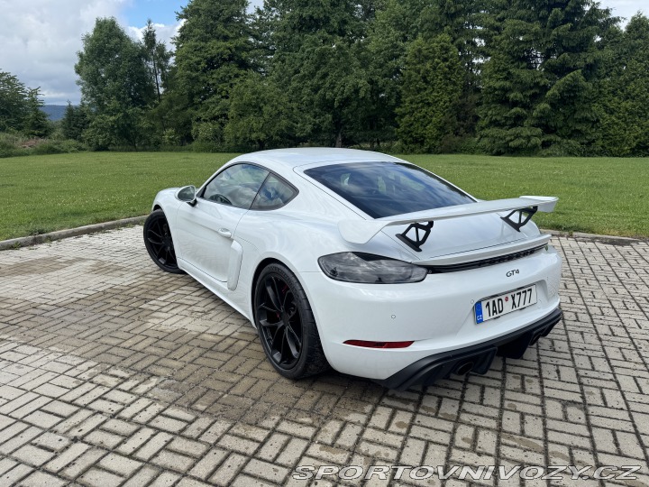 Porsche Cayman GT4 PDK CHRONO 2021