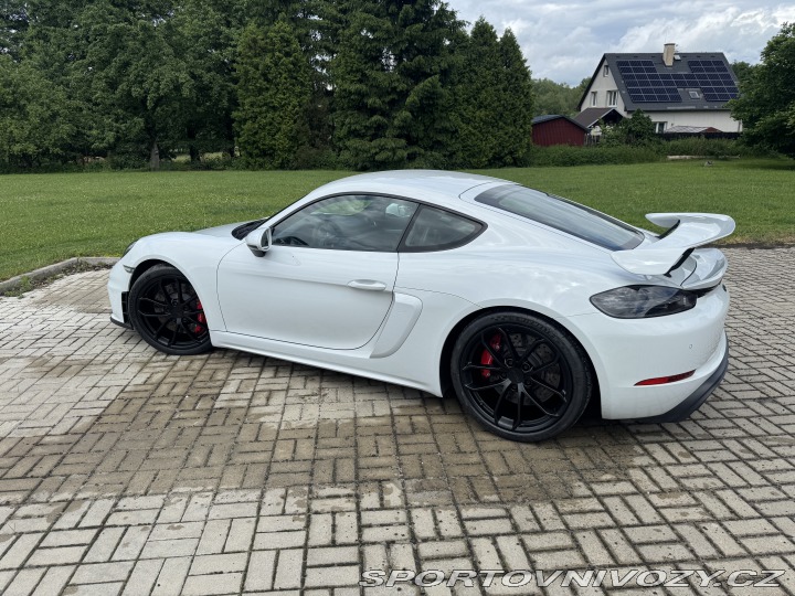 Porsche Cayman GT4 PDK CHRONO 2021