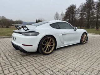Porsche Cayman GT4 PDK CHRONO 2021