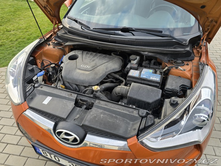 Hyundai Veloster  2011