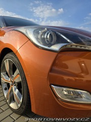 Hyundai Veloster  2011