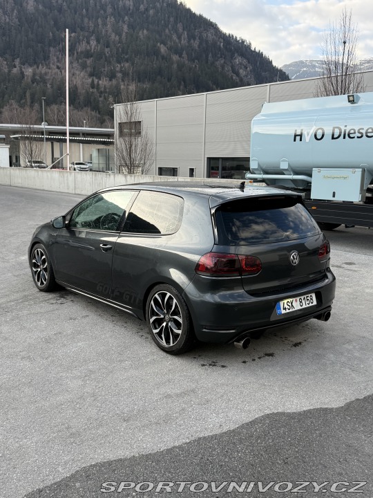 Volkswagen Golf  2011